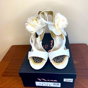 Nina Critia Sandal Pumps - 9.5M - Ivory